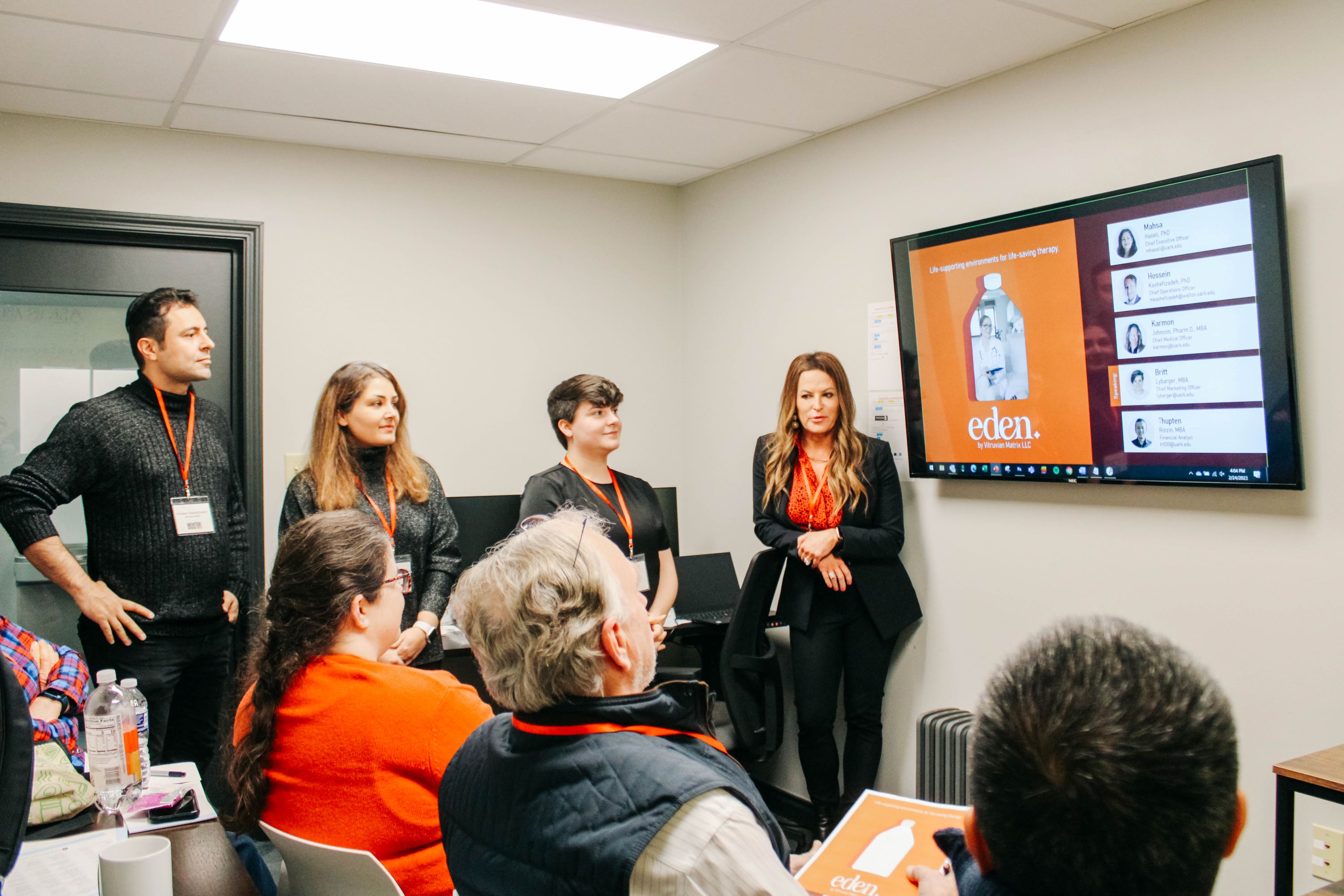 Entrepreneurial teams benefit from nearly $50K in donated time from seasoned entrepreneurs, investors, industry experts, and specialists in business, tech, and law.